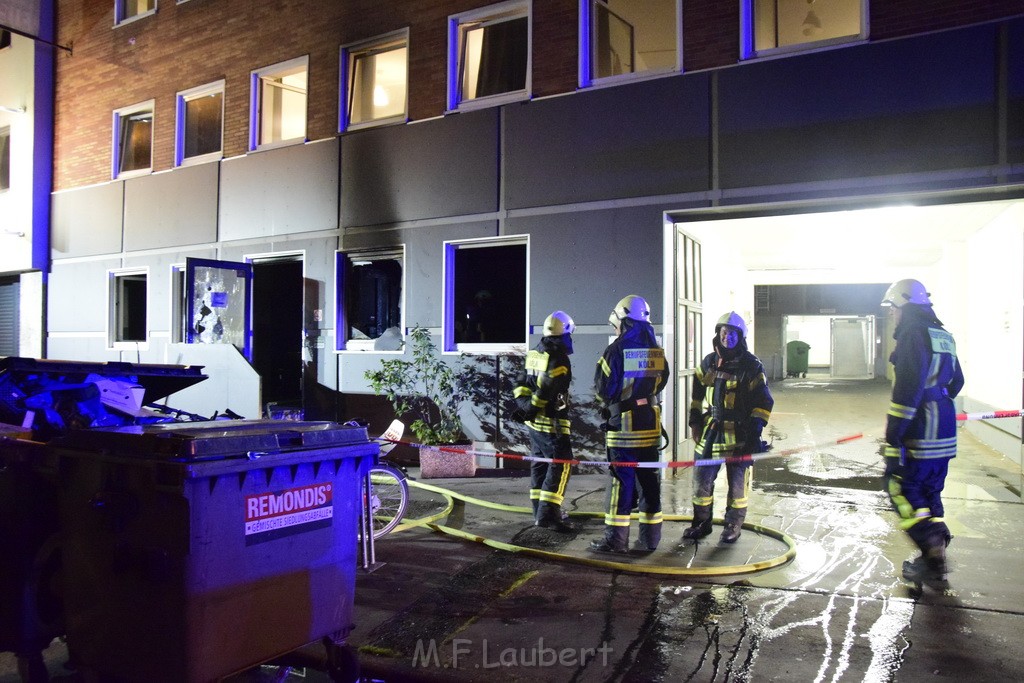 Feuer 2 Koeln Altstadt Nord Marzellenstr P19.JPG - Miklos Laubert